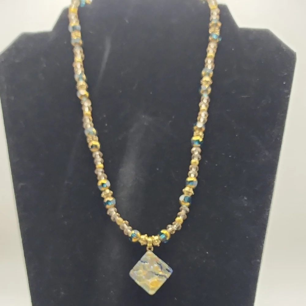 Elegant Gold and Blue Beaded Necklace‎ - Murano Glass